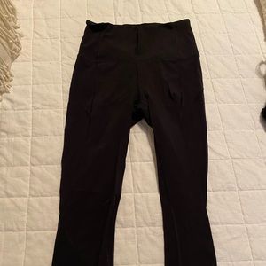 Lululemon black scalloped leggings